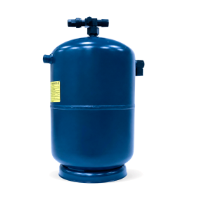RECIPIENTE DE LIQUIDO VERTICAL. DIMENSIONES MM: ø 110/ ALTO 397. CONEX: ENTRADA:1/2" SALIDA:1/2". CAP DM³:3.